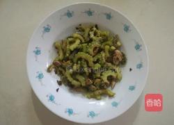 苦瓜炒肉的做法图解5