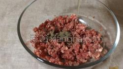 黑胡椒牛肉三明治的做法图解4