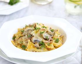 培根蛋黃奶油意面