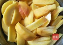 蜂蜜冰糖黄桃糖水的做法图解4