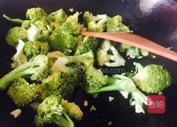 蒜蓉西兰花的做法图解4