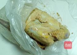 电饭锅版盐焗鸡的做法图解3