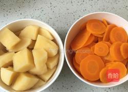 苹果胡萝卜泥（宝宝辅食）的做法图解3