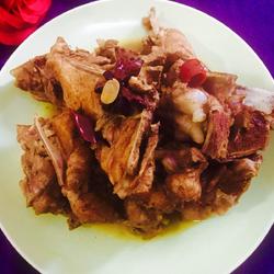 酱猪龙骨的做法[图]