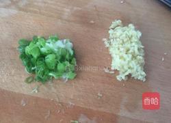 茄汁鸡肉丸的做法图解1