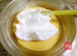 抹茶旋风蛋糕卷的做法图解12