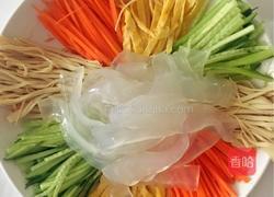 五彩大拉皮的做法图解3