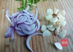 青椒炒猪耳朵的做法图解3