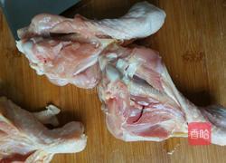 木耳鸡腿肉的做法图解2