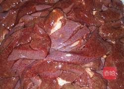 猪肝炒青红椒的做法图解2