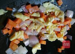 什锦炒饭的做法图解7