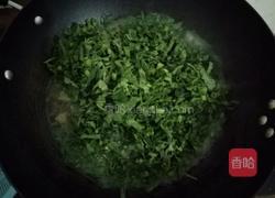 瓜叶腊肉汤的做法图解4