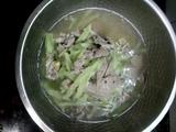 苦瓜猪肝瘦肉汤的做法[图]