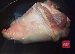 家常酱肘子的做法图解1