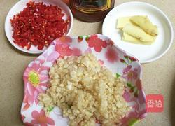 剁椒蒜蓉蒸红蟹的做法图解2