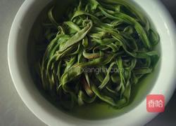 剁椒拌贡菜的做法图解3