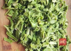 剁椒拌贡菜的做法图解5