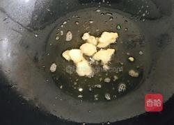 秋葵炒辣肠的做法图解6