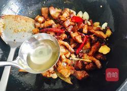 鹌鹑蛋红烧肉的做法图解12