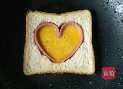 土司火腿肠煎蛋的做法图解8