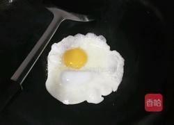 鸡蛋番茄黄瓜全麦三明治的做法图解3