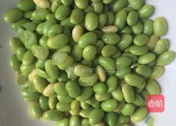 青豆炒红椒的做法图解1