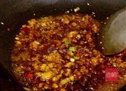 香辣糖醋炒年糕的做法图解3