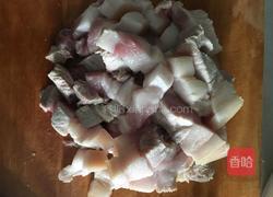 香菇红烧肉的做法图解1