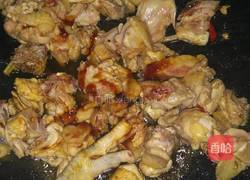 板栗焖鸡的做法图解4