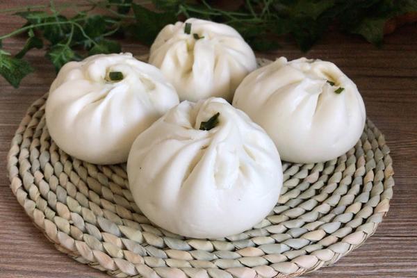 冬菇素菜包
