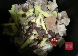 萝卜炖牛腩的做法图解10