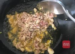 韭黄炒瘦肉的做法图解5