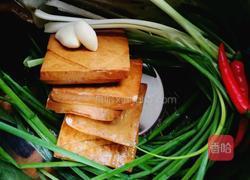 凉拌香干的做法图解1