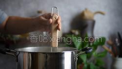 香菇酱肉末米线的做法图解18