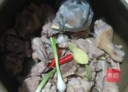 四物鸭汤的做法图解3