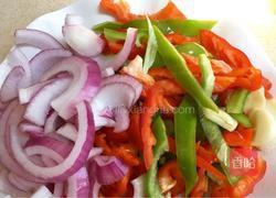 姜葱炒海螺肉的做法图解3