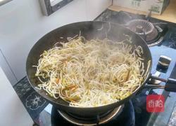 炒绿豆芽的做法图解7