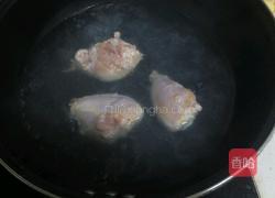 木耳土豆炒鸡的做法图解2