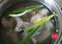 排骨浓汤的做法图解5