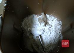 紫薯蛋黄酥的做法图解2