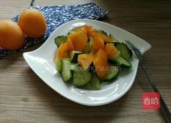 黄杏拌黄瓜的做法图解3