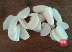 蒜苗炒鸭胸的做法图解3