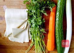 爽口小凉菜的做法图解1