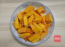 红烧南瓜的做法图解1