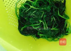 炒菠菜的做法图解2