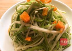 凉拌西葫芦丝的做法图解3