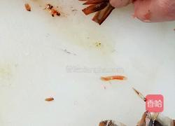 大虾的处理的做法图解6