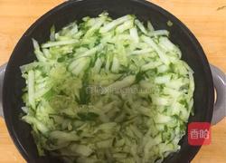青瓜拌香菜的做法图解4
