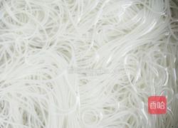 凉拌粉丝的做法图解1