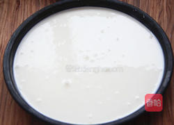 风靡朋友圈的网红炒酸奶的做法图解2
